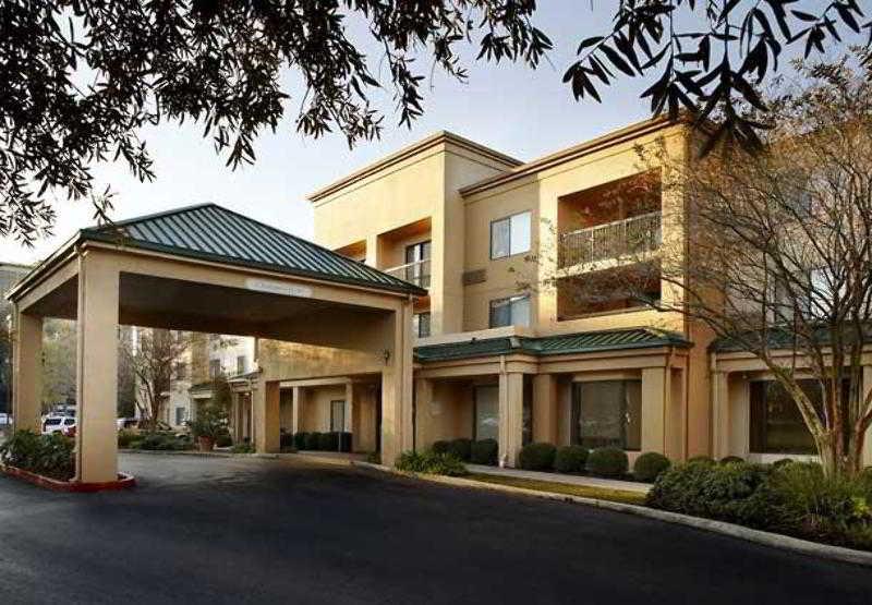 Готель Courtyard Lafayette Airport Екстер'єр фото