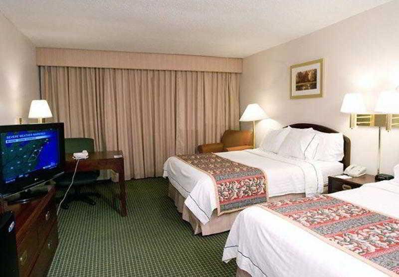 Готель Courtyard Lafayette Airport Номер фото
